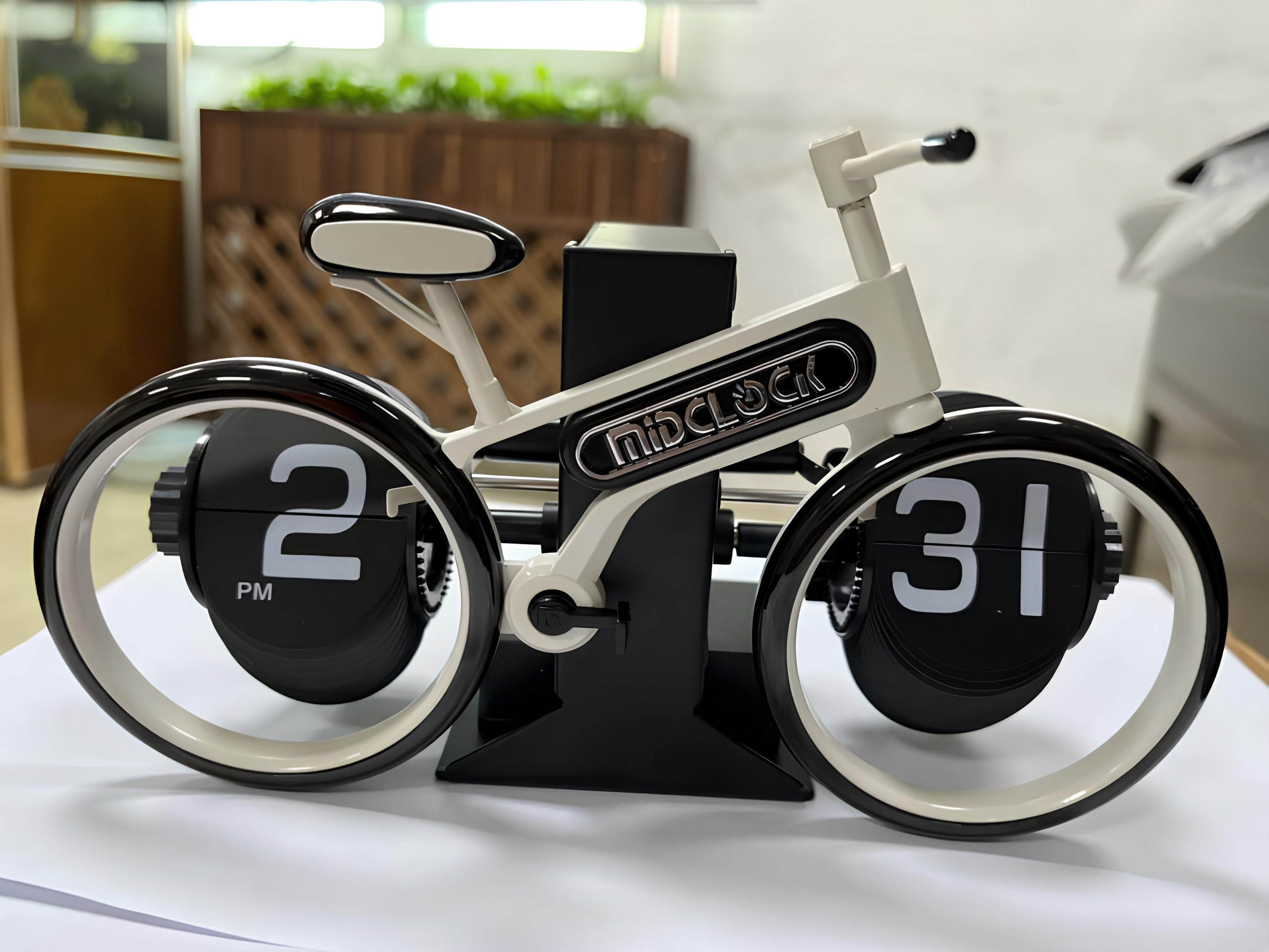 Bike Flip Clock – A Ride Through Time Aescraft
