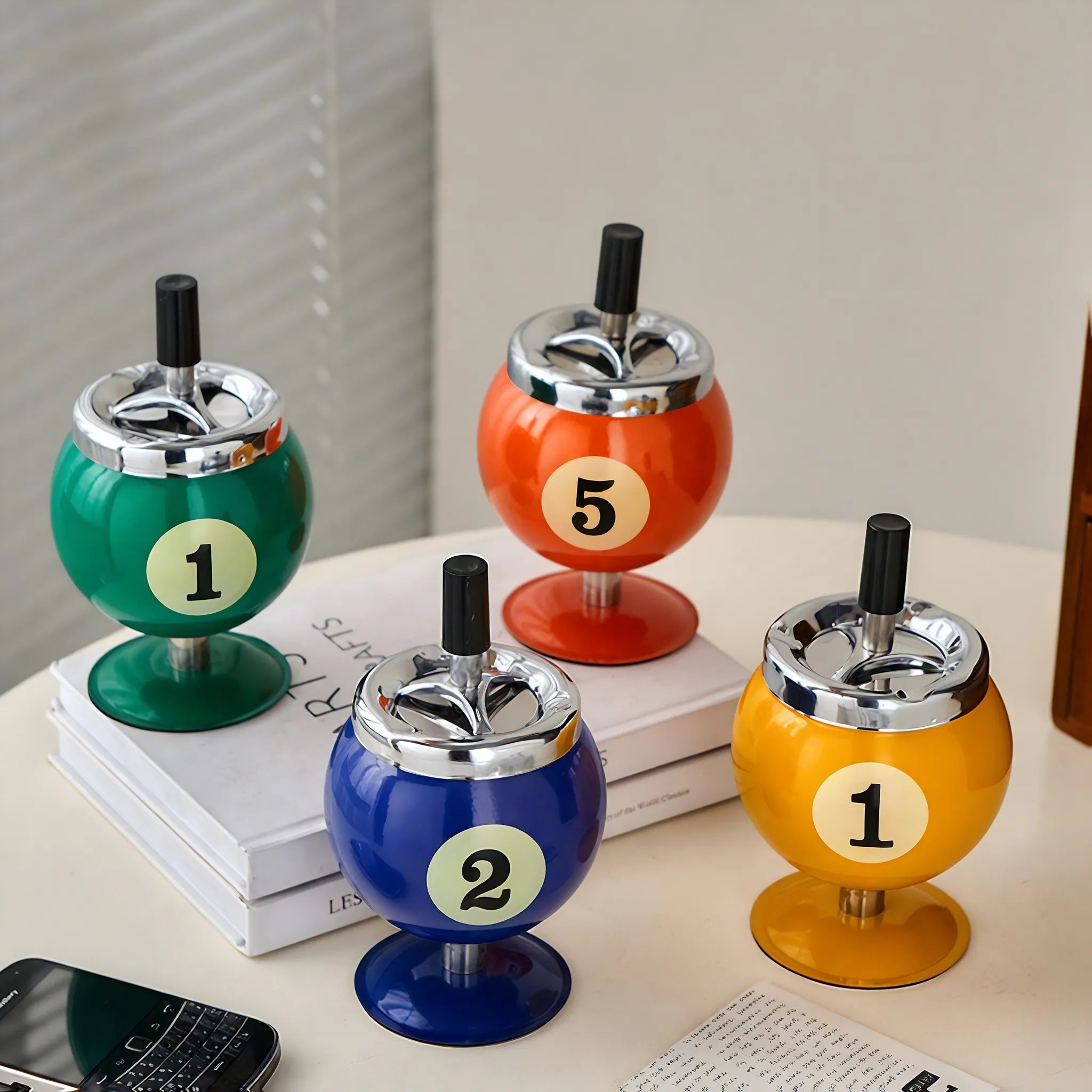 Billard Ball Retro Spin Dish – A Playful Accent for Any Space Aescraft