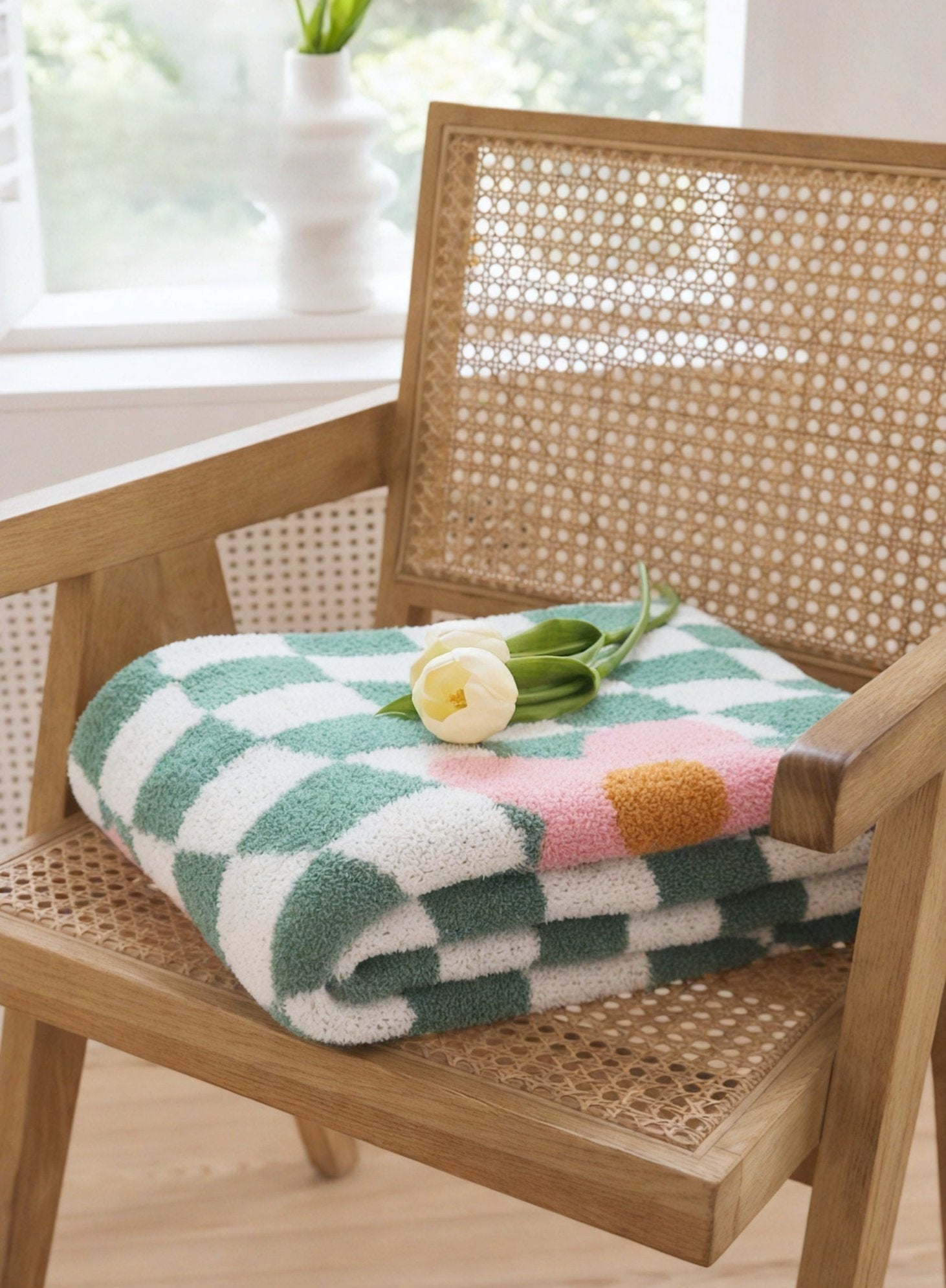 Bloom & Checkerboard Throw Aescraft