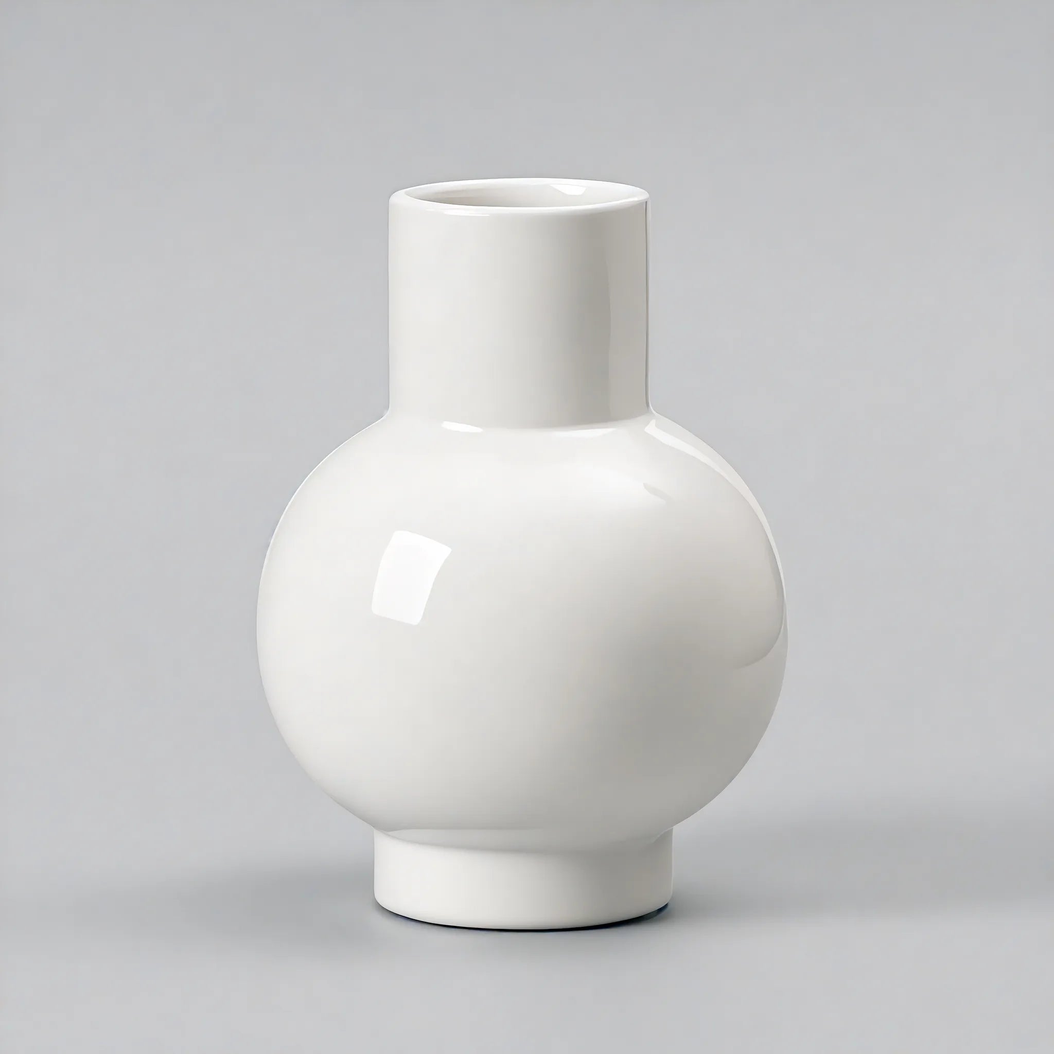 Bubble Form Vases Aescraft White - Globe(L)