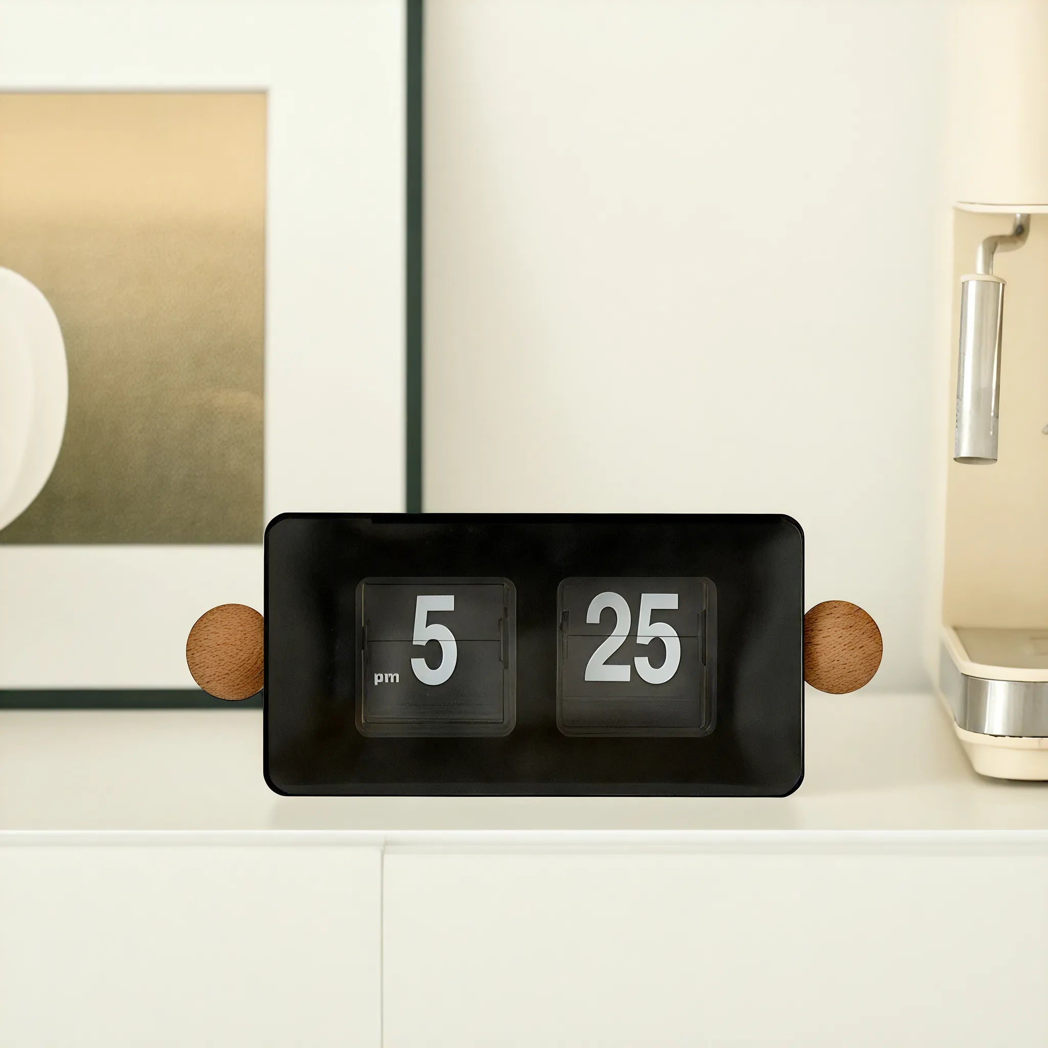 Flip-O-Matic Clock – Retro Time with a Playful Twist Aescraft