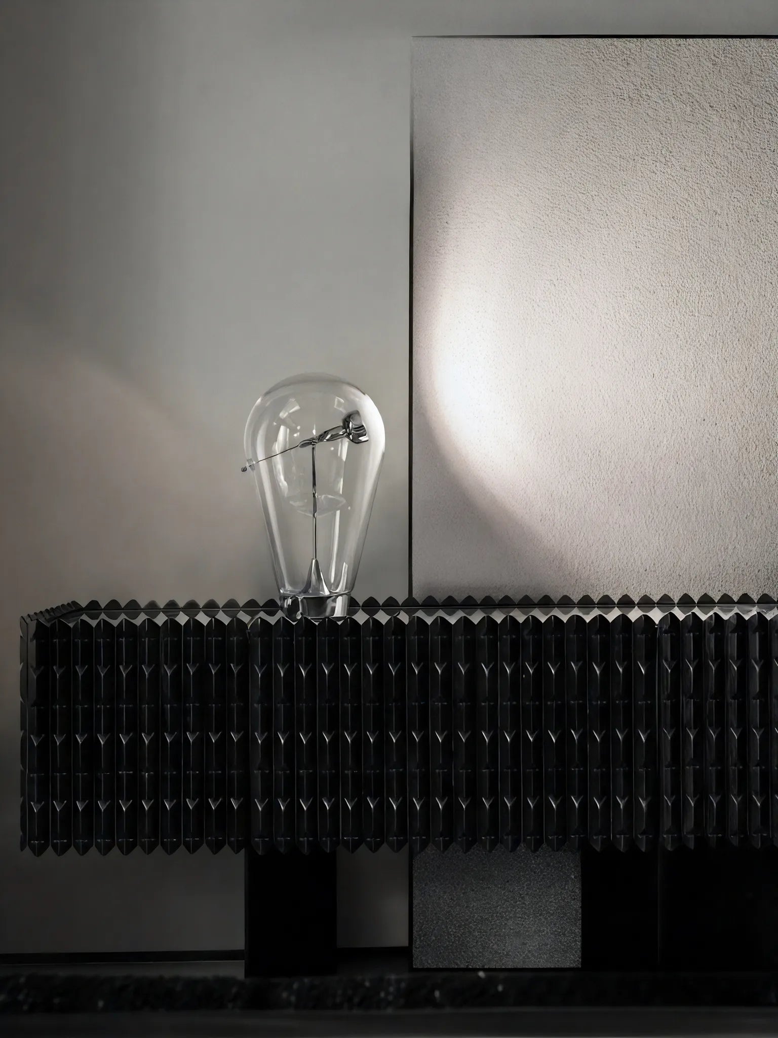 Glass Whisper Table Lamp: Sculptural Illumination Aescraft