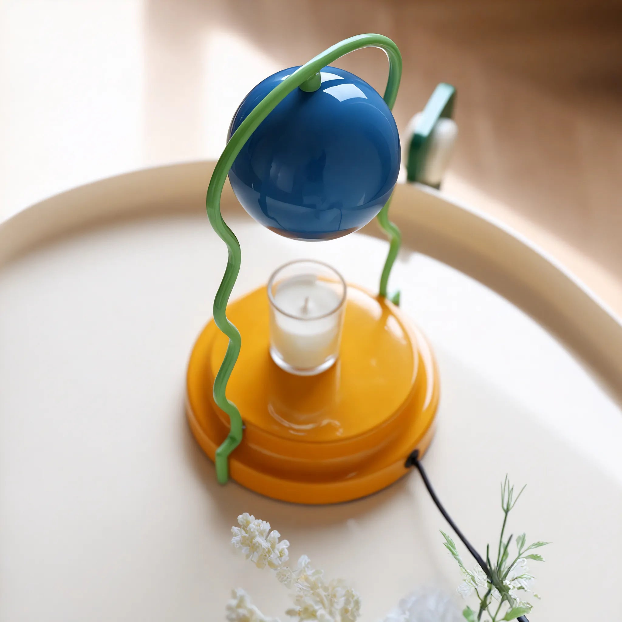 MeltWave Candle Warmer – Playful Aromatic Glow Aescraft