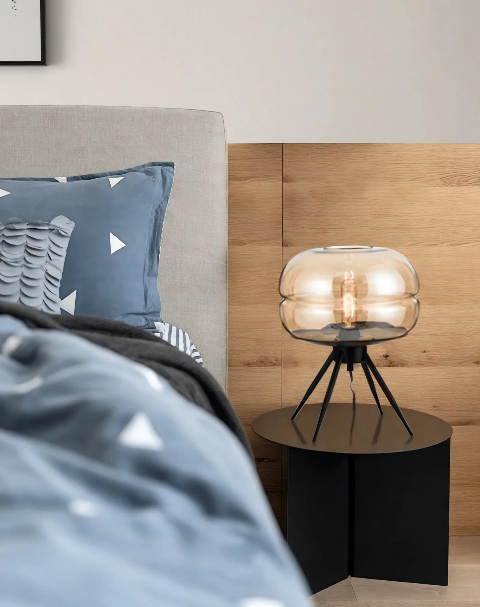 Midnight Orb Table Lamp Aescraft