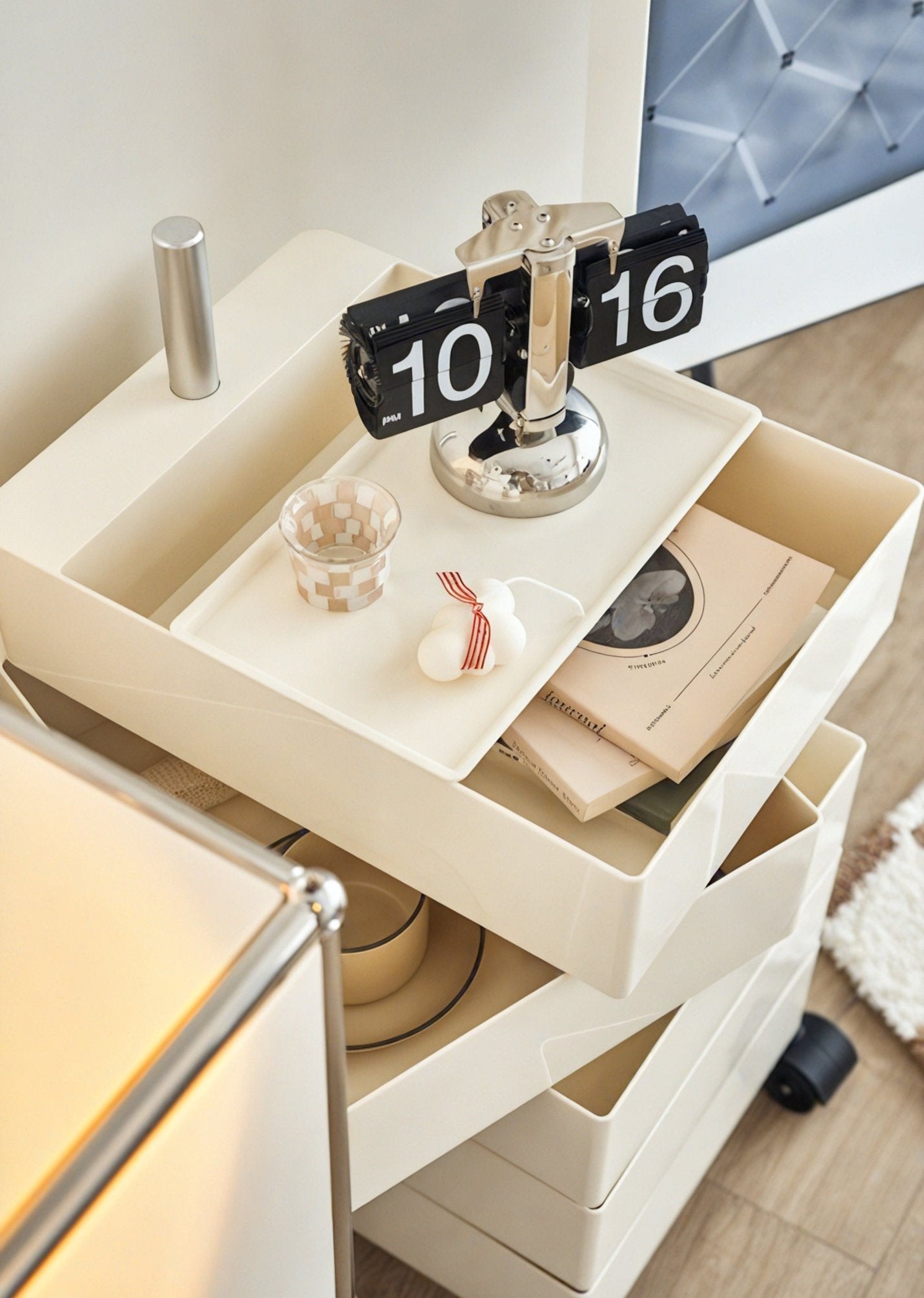 Modular Motion: 360 Degree Container, 5 Drawer Aescraft
