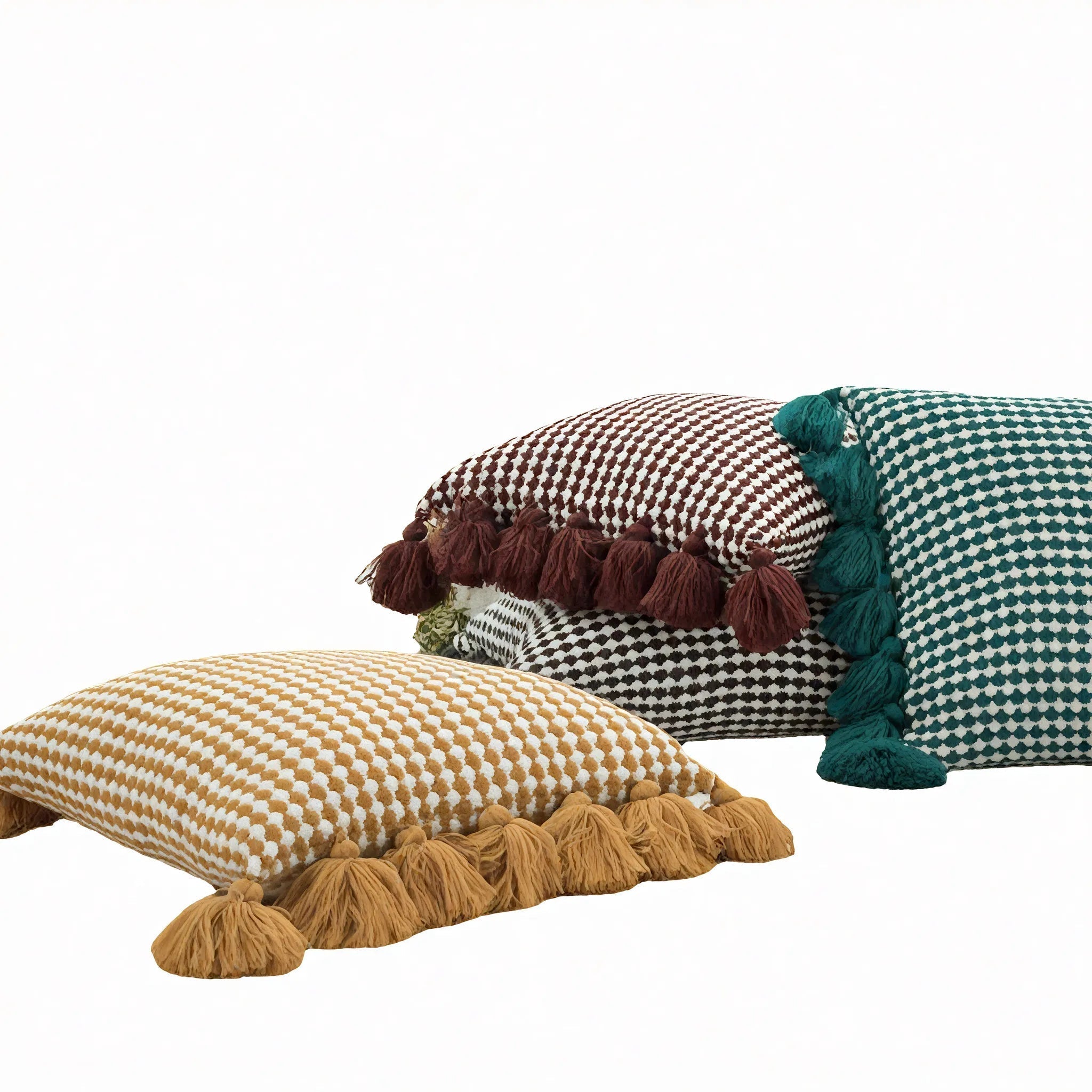 Playful Tassels – Knitted Pillow for Retro Spaces Aescraft