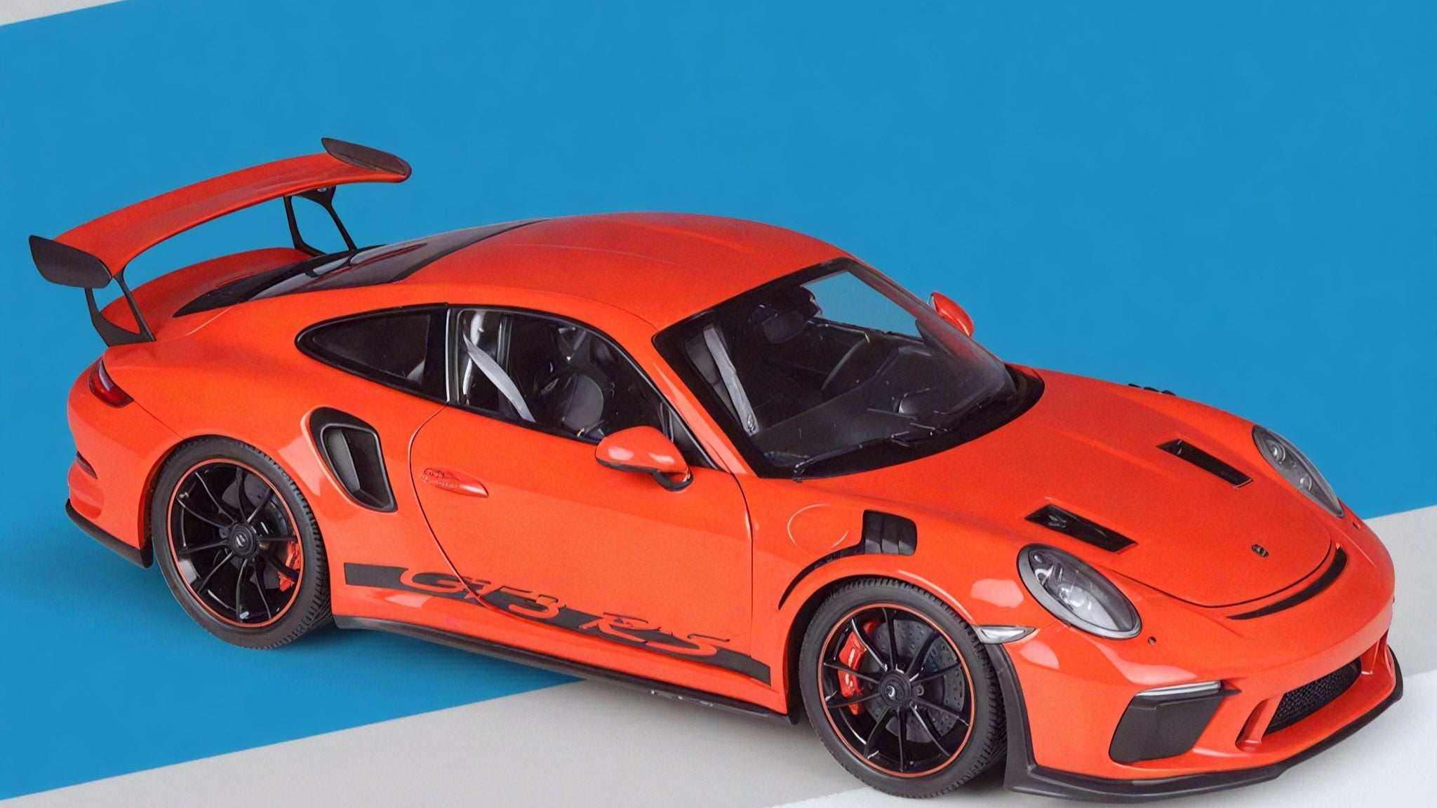 Porsche Precision: 1:18 GT3 RS Alloy Model Aescraft Orange