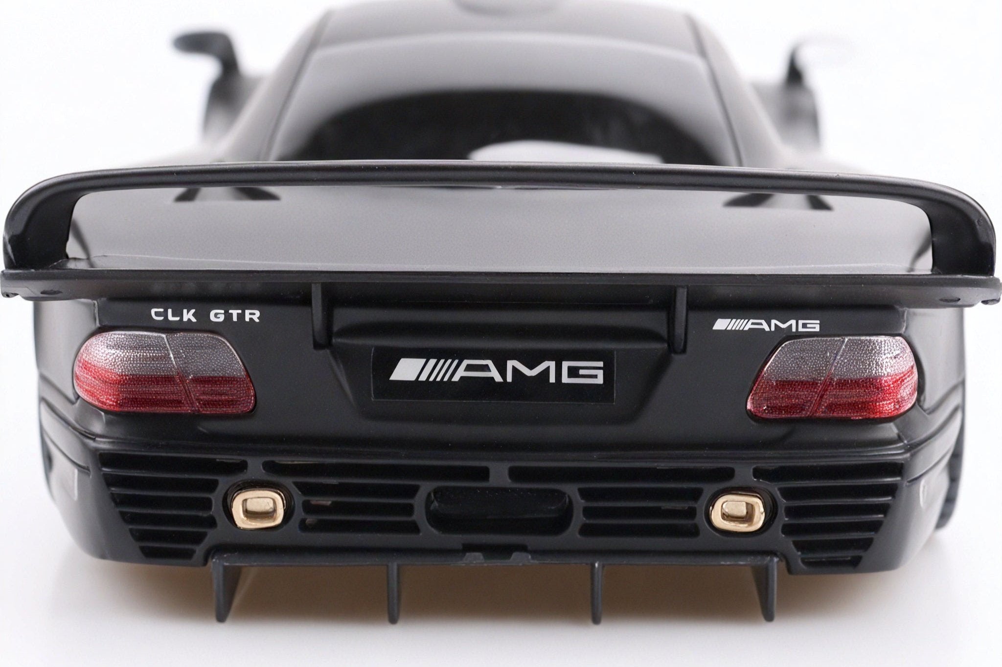 Precision in Black: 1:18 Mercedes-Benz CLK-GTR Model Aescraft