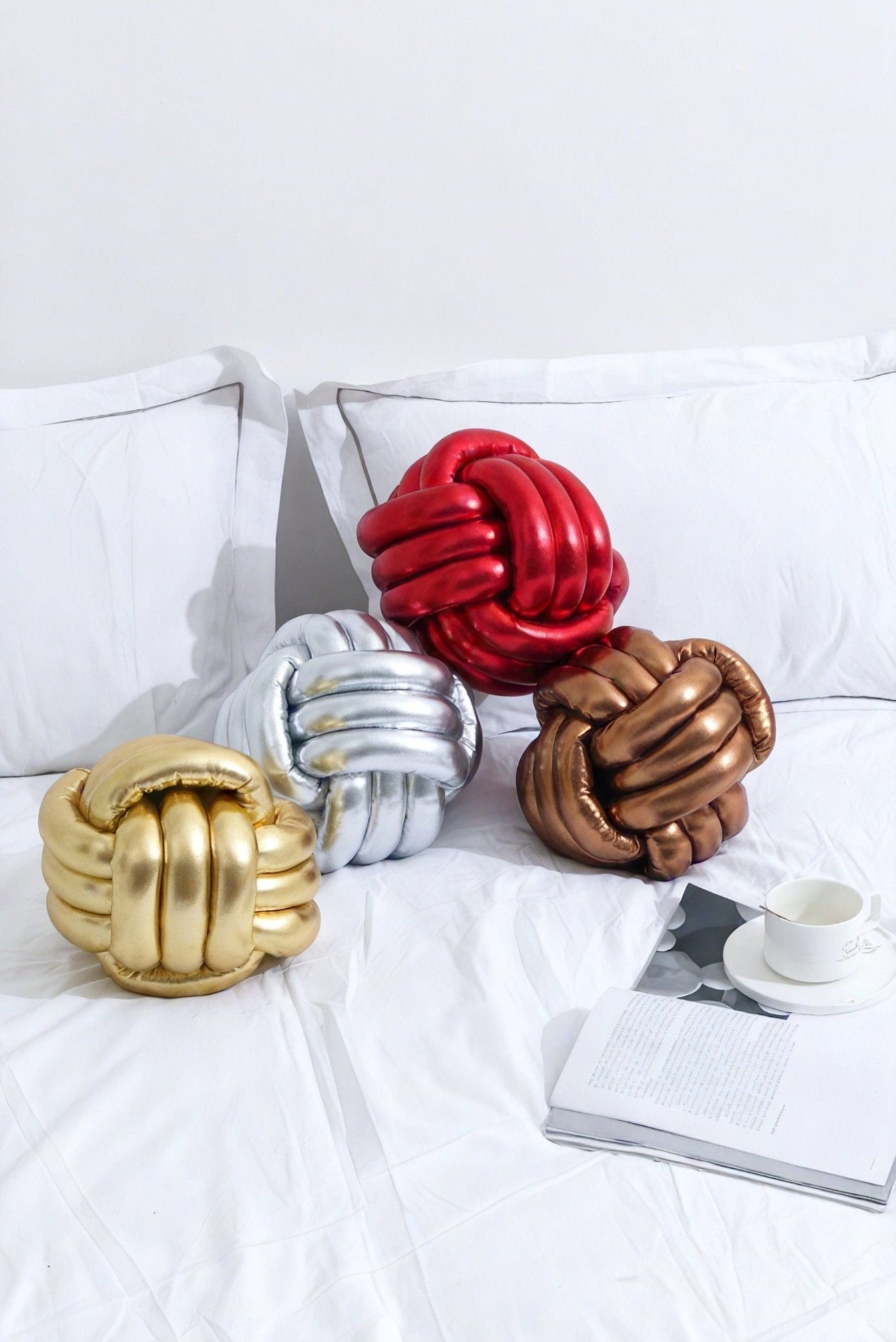 Radiant Knot Pillow Aescraft