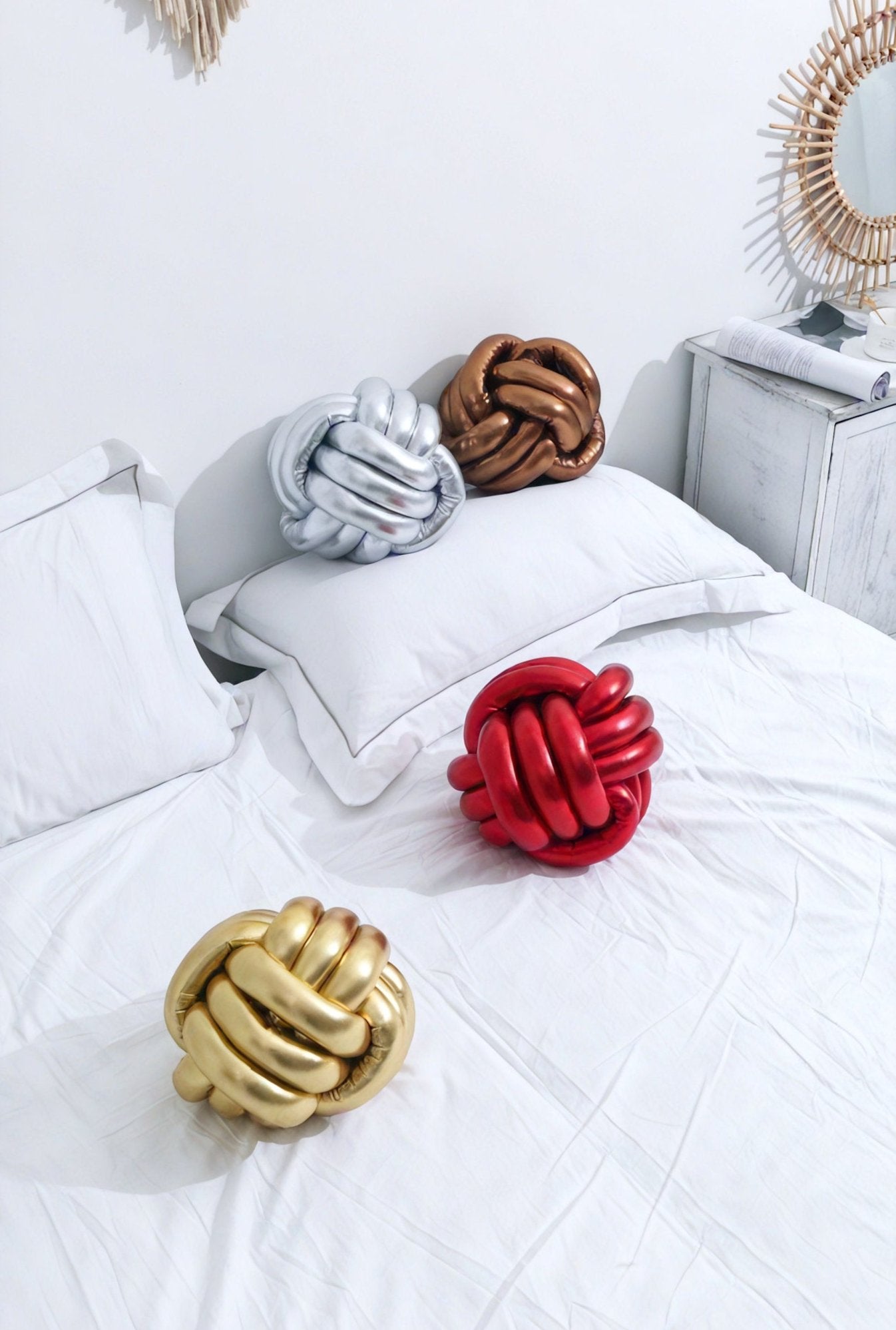 Radiant Knot Pillow Aescraft