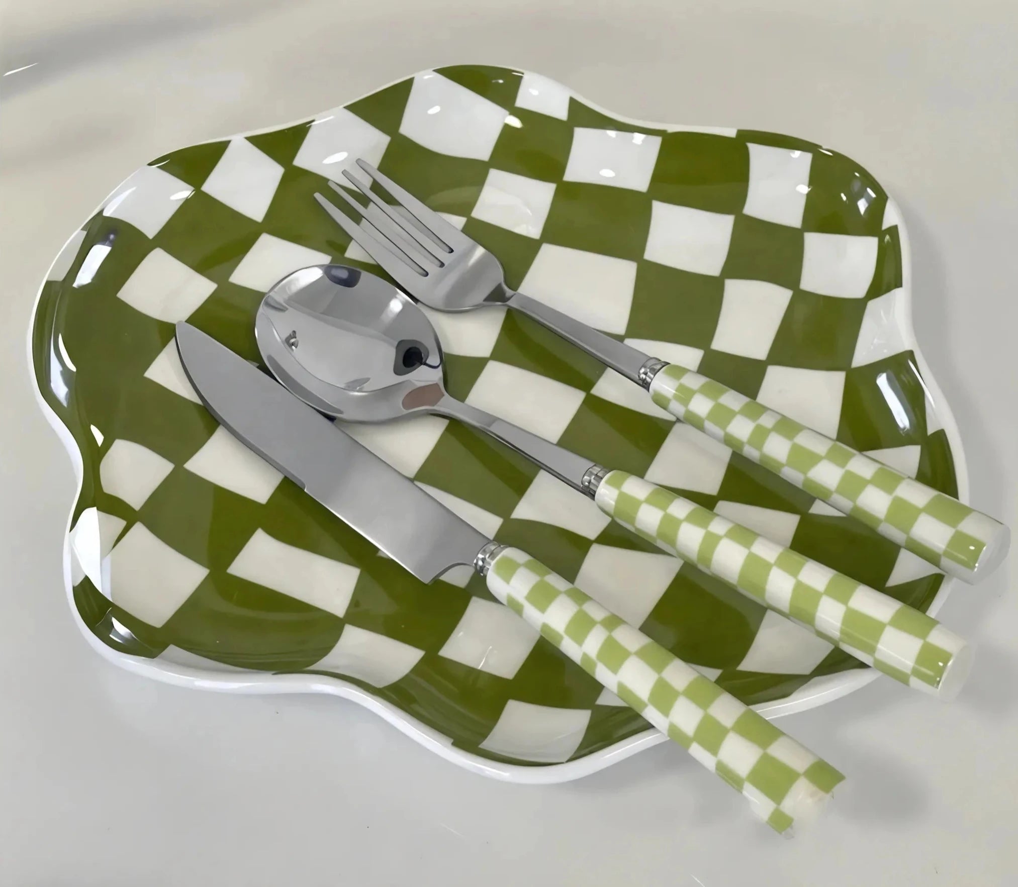 Retro Checkerboard Ceramic Plate Aescraft