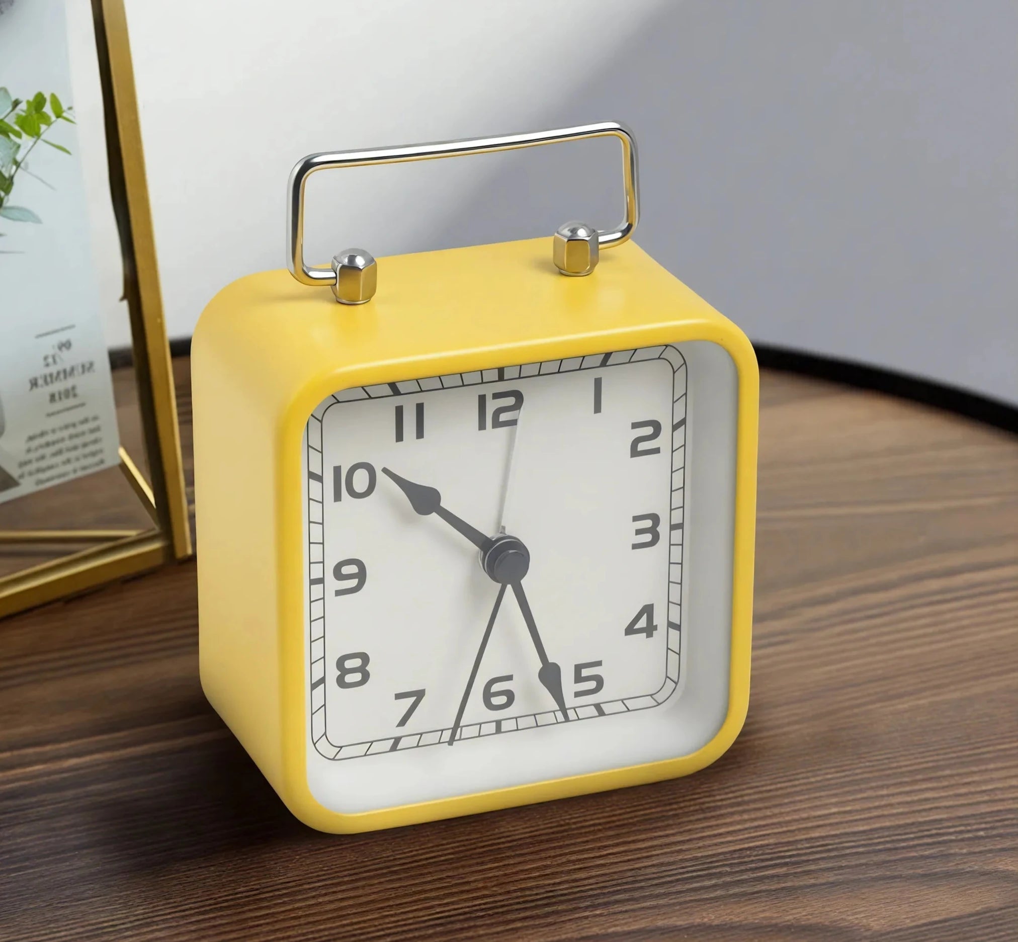 Retro Square Desk Clock Aescraft