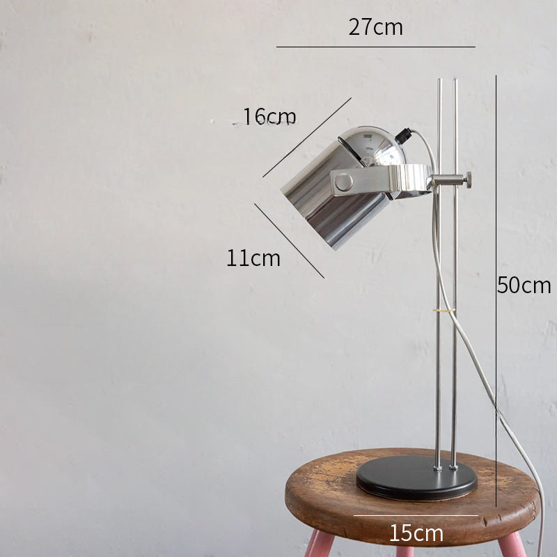 Studio Beam Desk Lamp – Industrial Style with a Warm Touch Aescraft