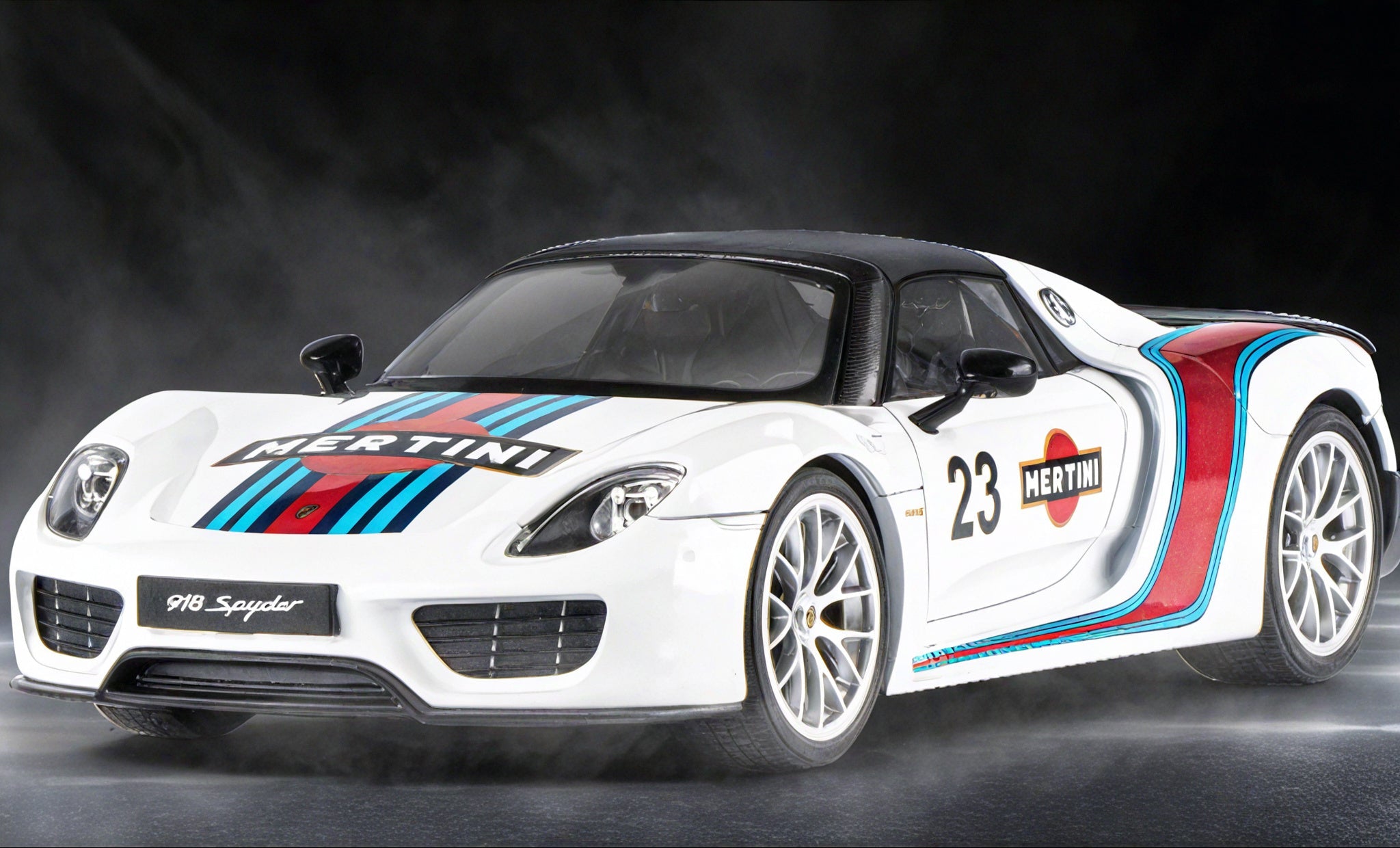 Turbo Timepiece – 1:18 Porsche 918 Spyder Model Aescraft