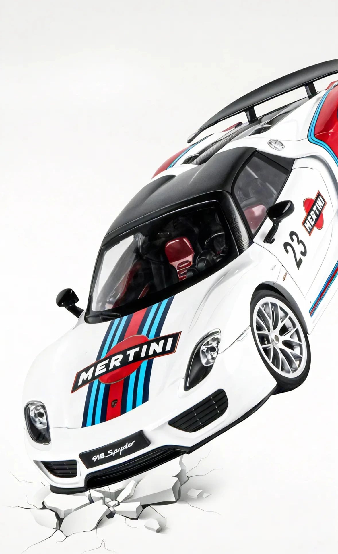 Turbo Timepiece – 1:18 Porsche 918 Spyder Model Aescraft