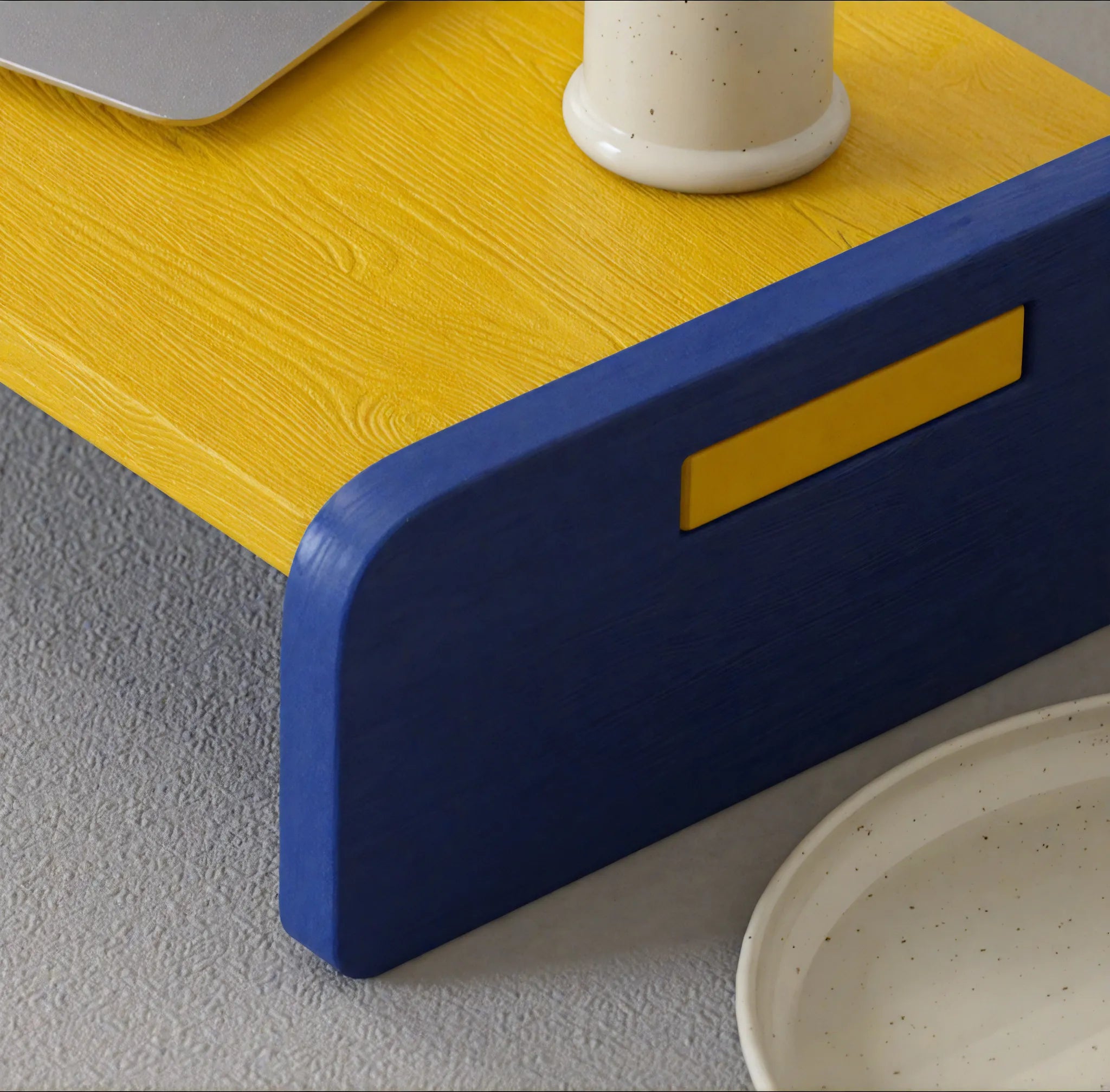 Memphis-Inspired Desktop Organizer – Bold, Functional, and Stylish Aescraft