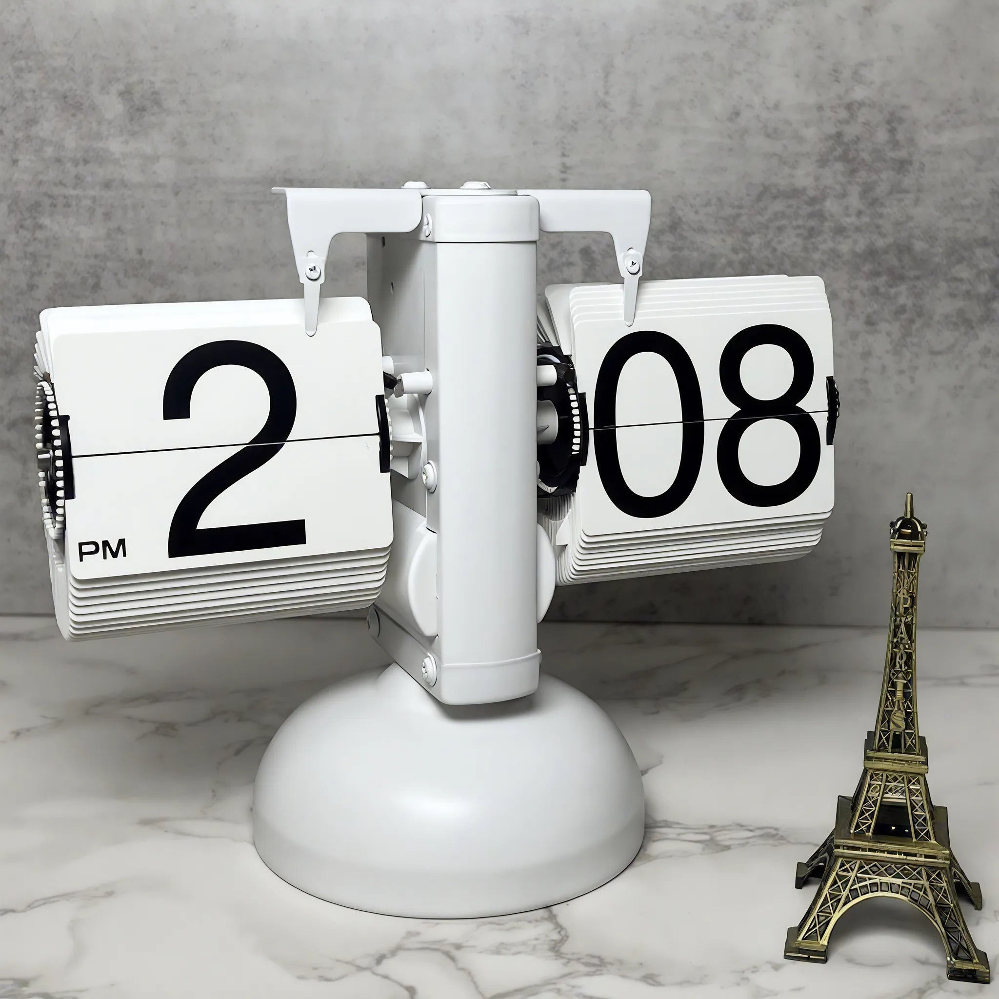 Timeless Ticker – Retro Flip Clock with a Modern Twist Aescraft
